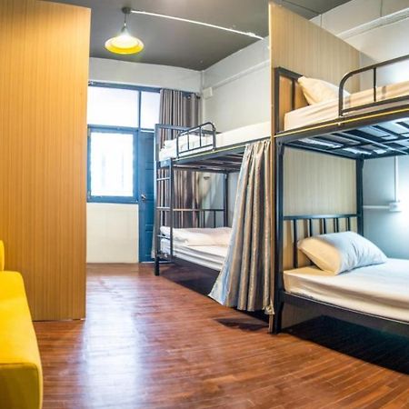 Tha Hostel Chiang Mai Bagian luar foto