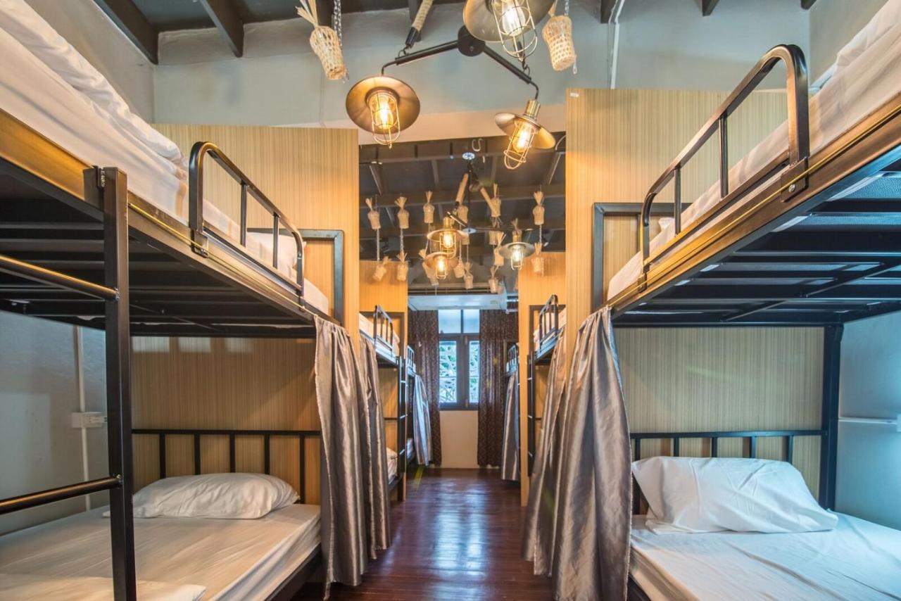 Tha Hostel Chiang Mai Bagian luar foto